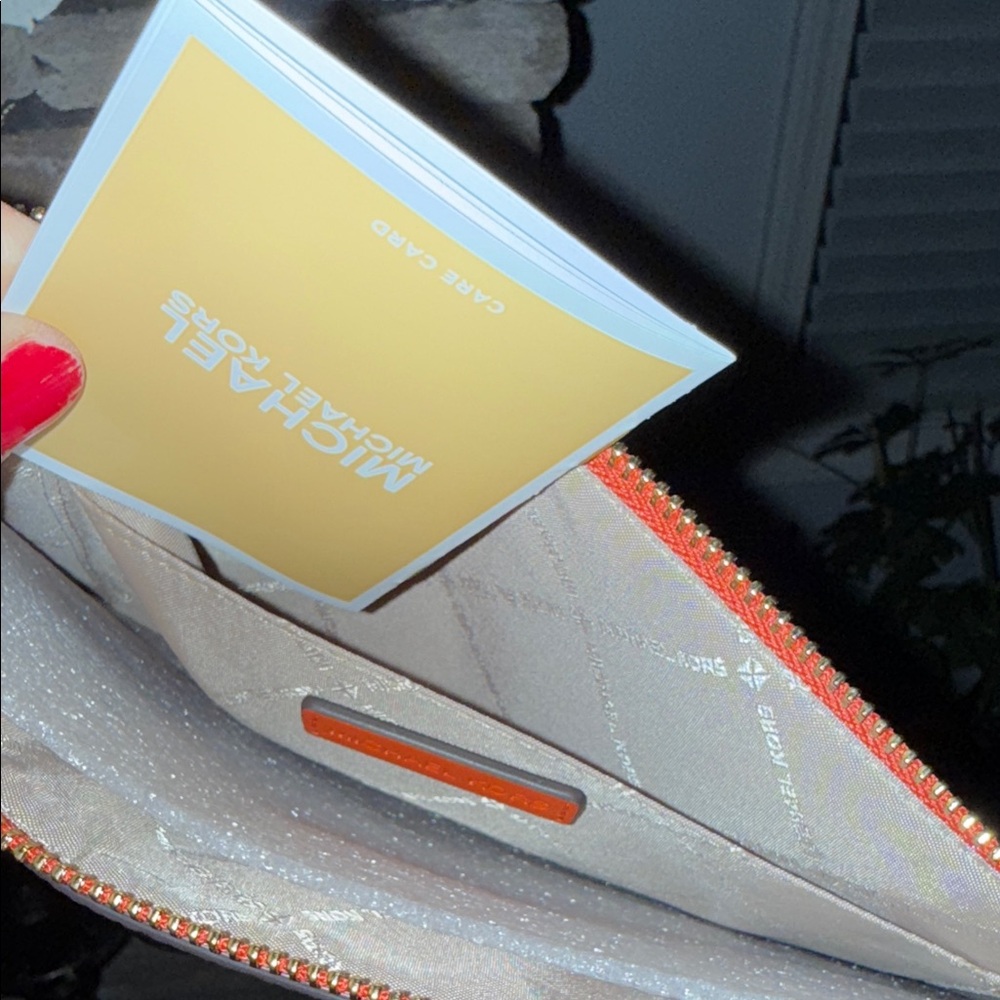 Michael Kors big jet set travel, Orange Studded Clutch - Picture 10 of 14